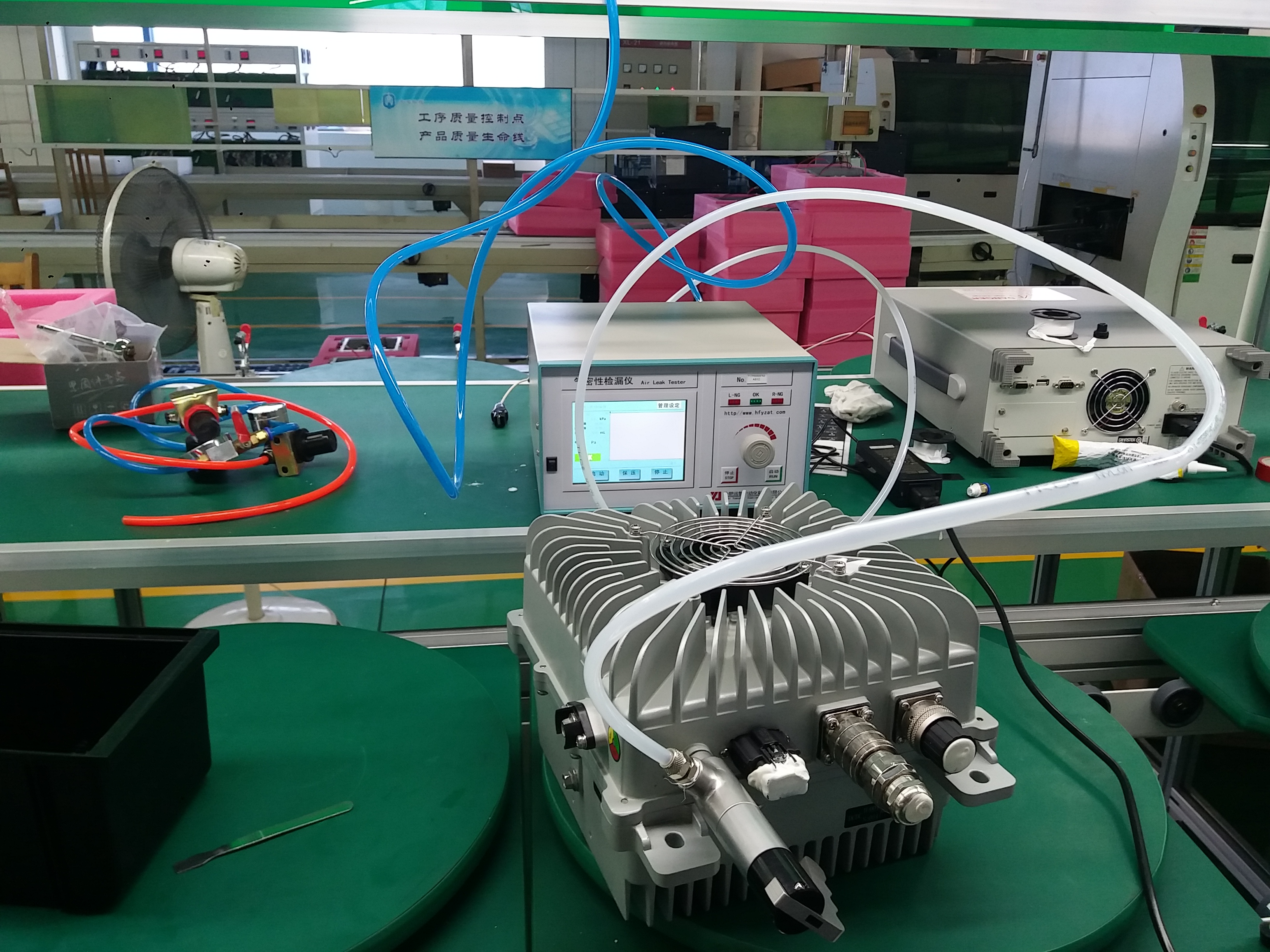 人妻精品久久无码区新狼窝